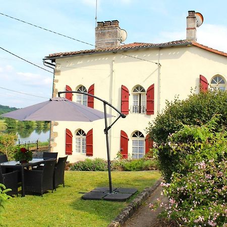 La Maison Du Passeur Availles-Limouzine Zewnętrze zdjęcie