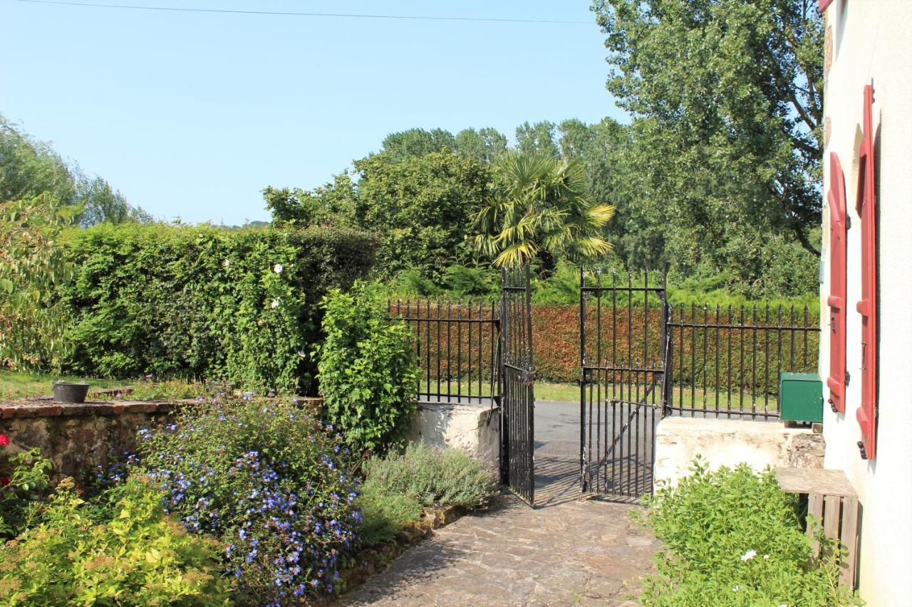 La Maison Du Passeur Availles-Limouzine Zewnętrze zdjęcie